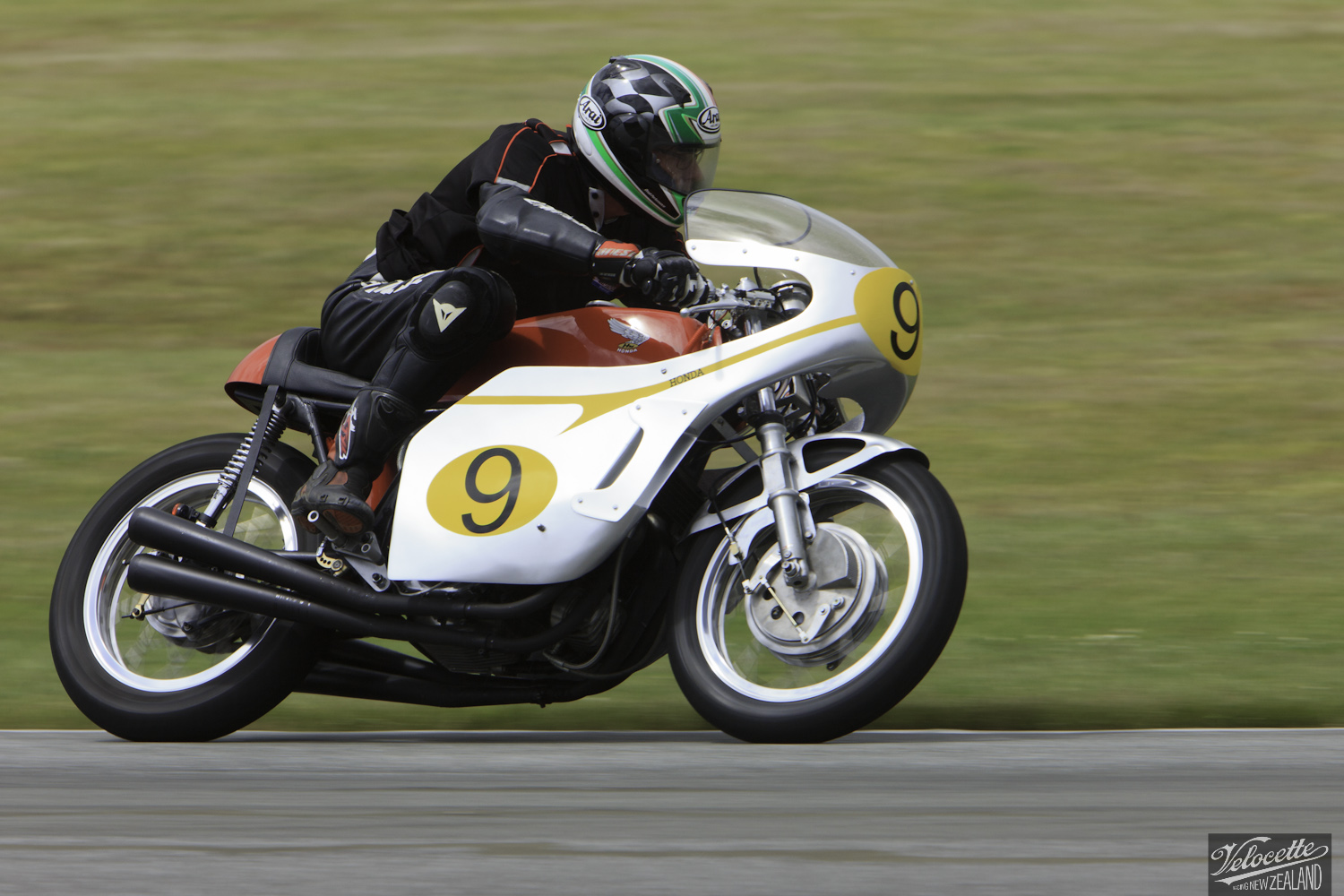 Burt Munro Challenge, Classic Motorcycle Racing, Harley Superglide 1340, Lee Cooper, New Zealand, Post Classic Pre ’72, Rider 9, Teretonga Circuit races