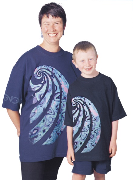‘Paua Aotearoa’, adults and kids T-shirt, four colours on navy and black fabric.